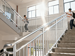 解锁校园安全新防线：不锈钢护栏的独特魅力
